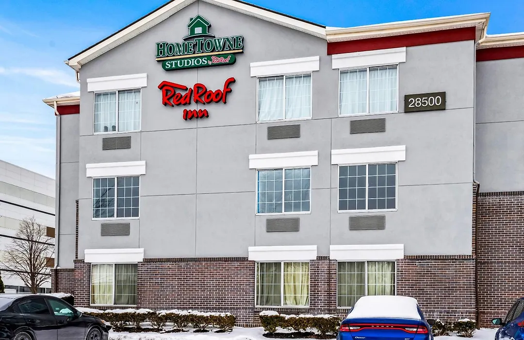 Hometowne Studios By Red Roof Southfield-1