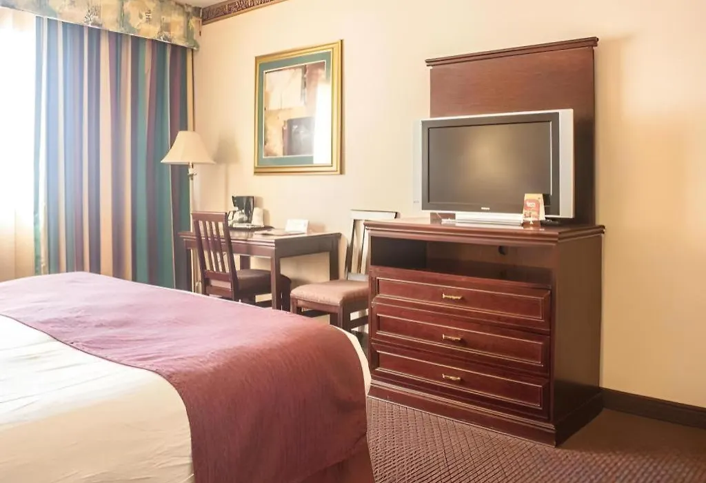 Four Queens Hotel&Casino-1