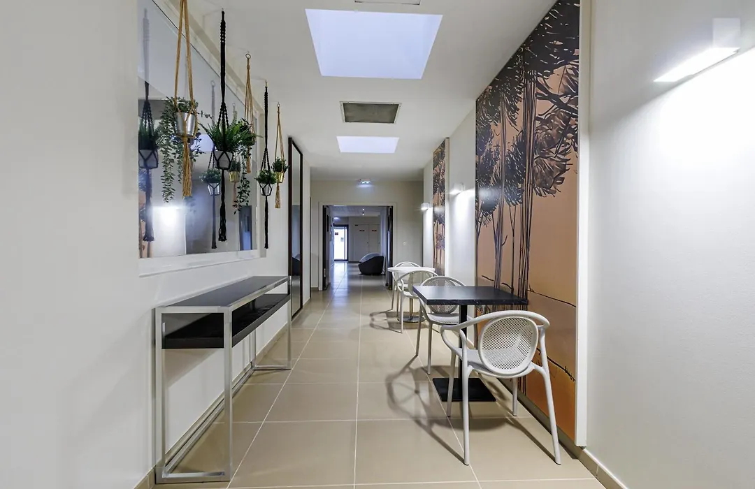 Adagio Nice Centre-1