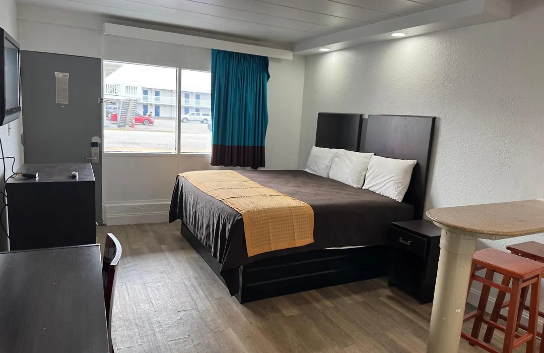 Belmont Inn & Suites Virginia Beach-1