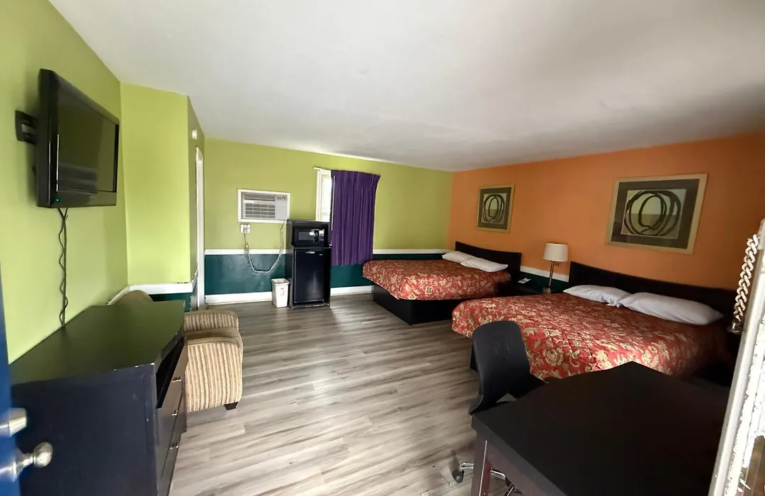 Royal Inn Motel-1