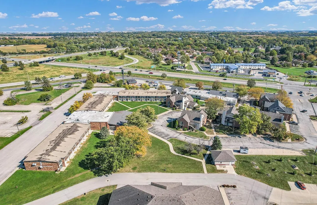 Red Lion Inn & Suites Urbana-1
