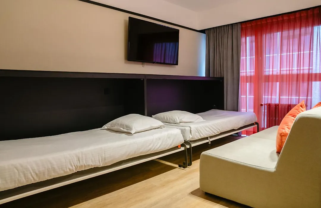 Ostend Hotel-1