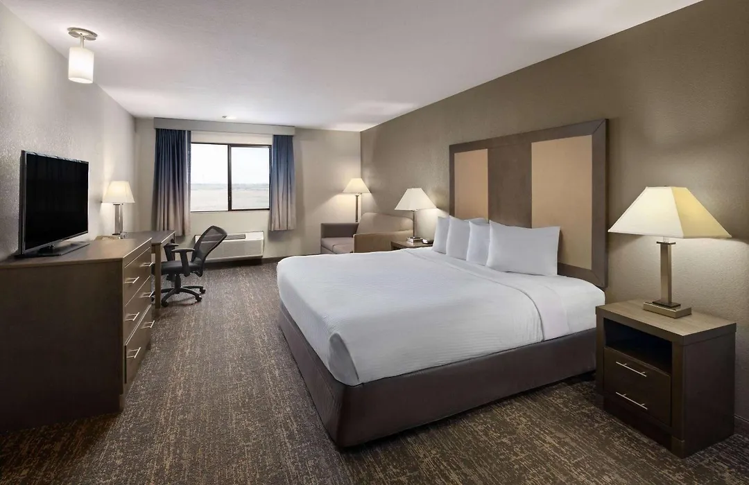 Baymont By Wyndham Moses Lake-1