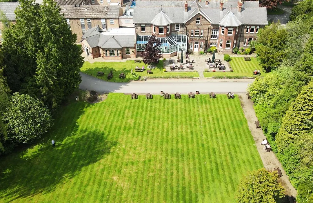 Burn Hall Hotel-1