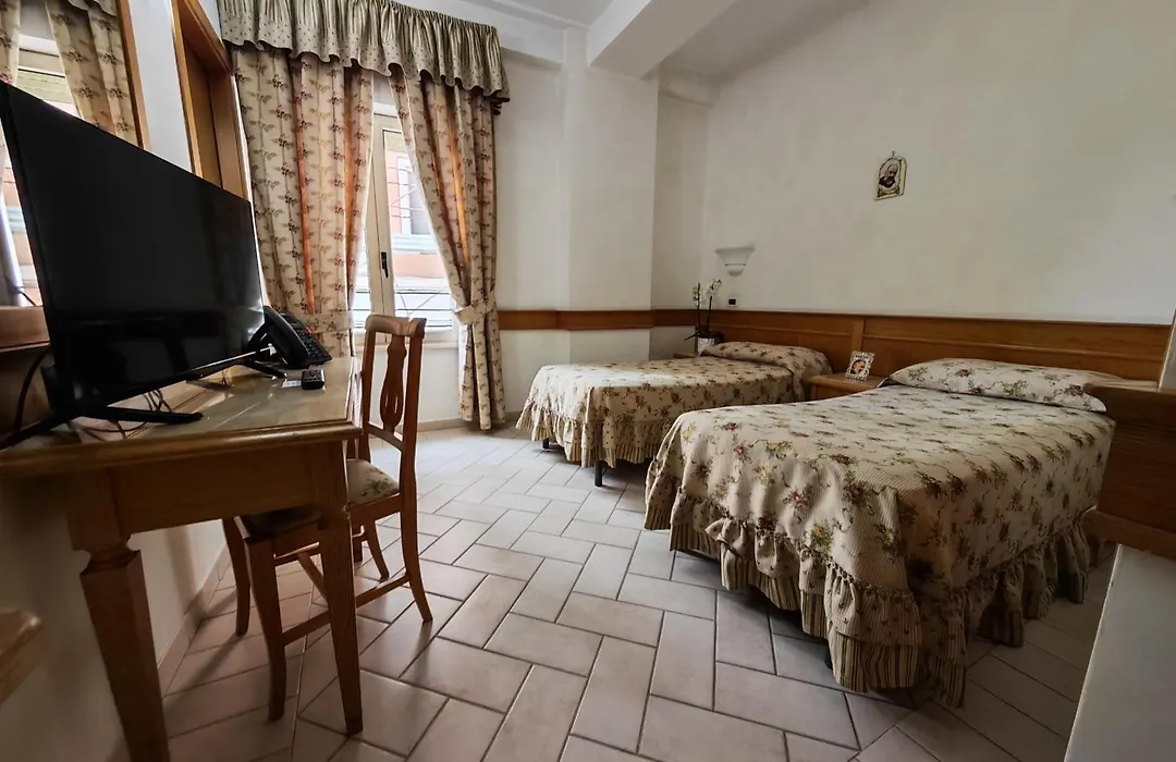 Hotel Pace-1