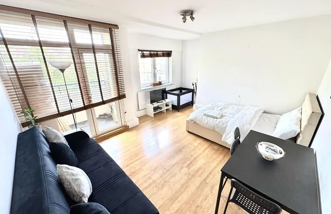 Central London Rooms Ec1V-1