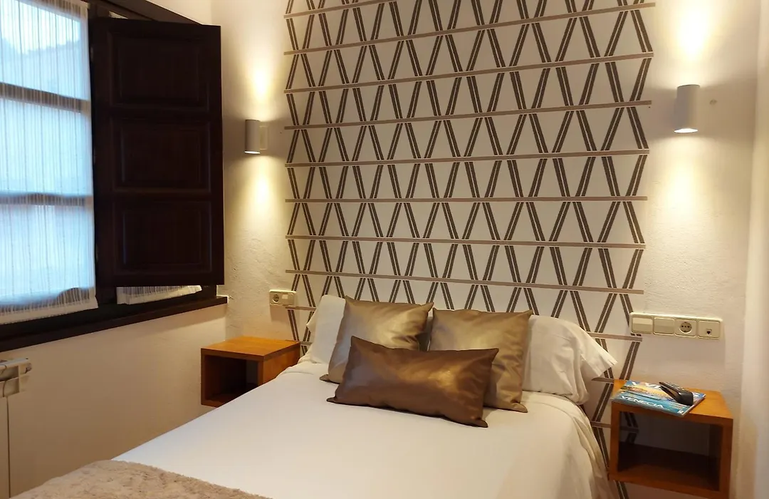 Hotel Rural Entremontes-1