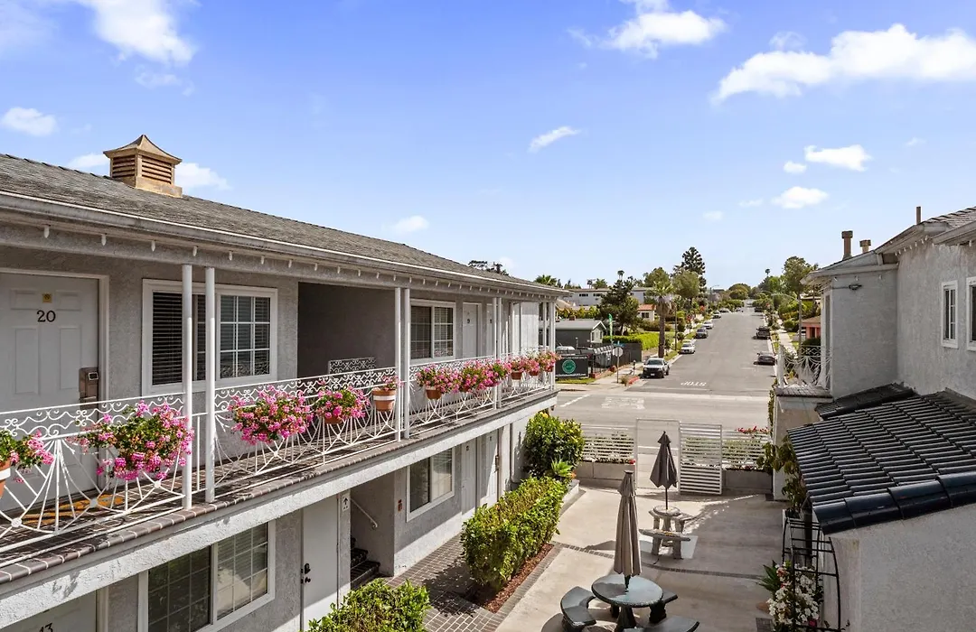 Ocean Park Inn-1