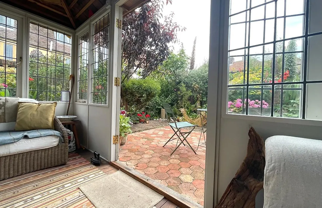 The Secret Garden Rooms-1