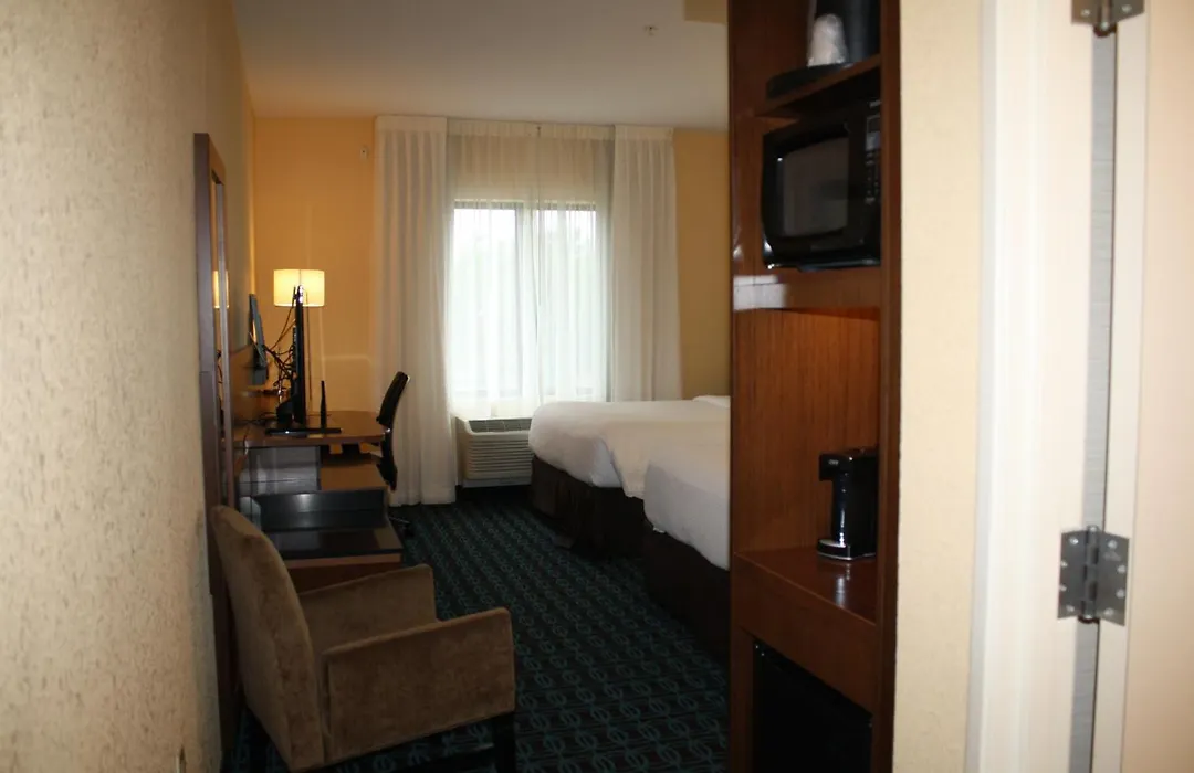 Fairfield Inn & Suites By Marriott Detroit Lakes-1