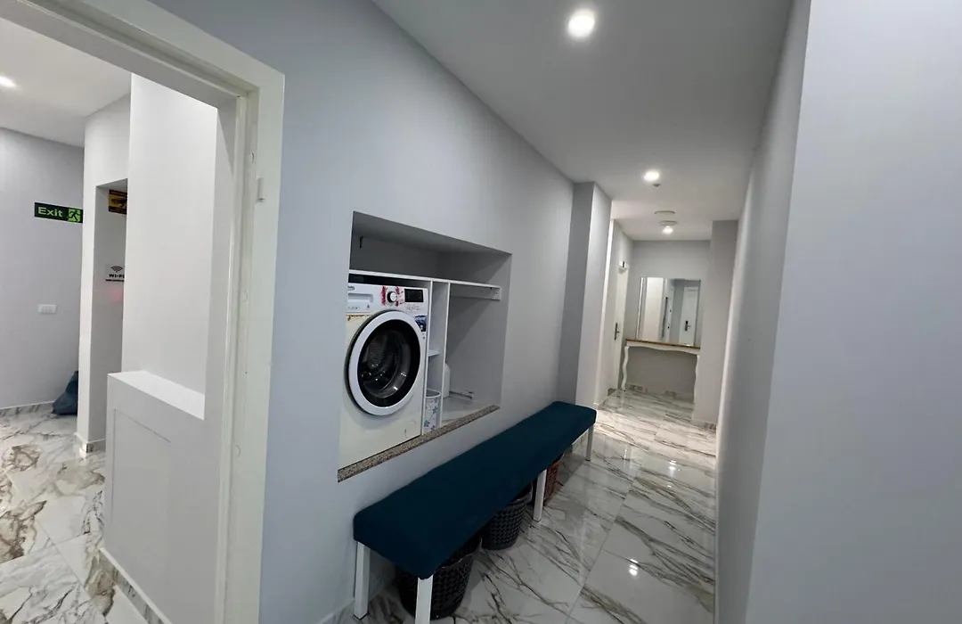 Suite Rana Hedhun-1