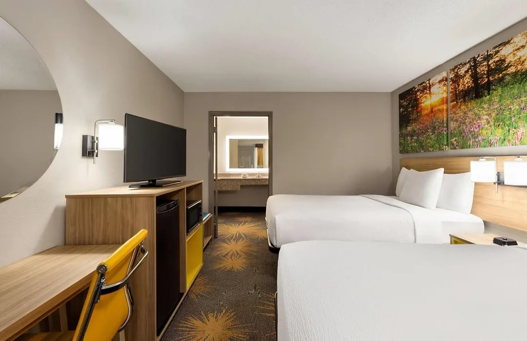 Days Inn By Wyndham Cartersville-1