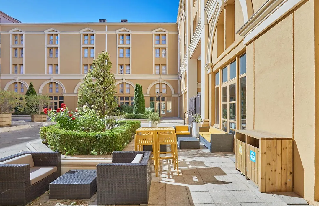 Appart Hotel Odalys City Aix en Provence Centre Palais des Congrès-1