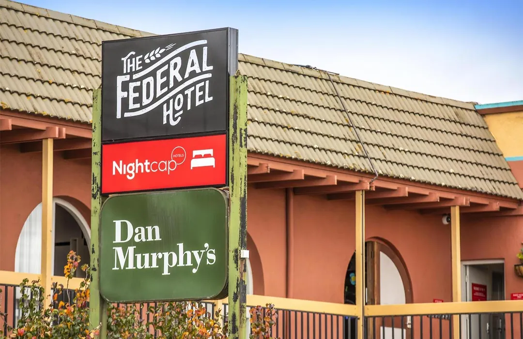 Nightcap At Federal Hotel Mt Gambier-1