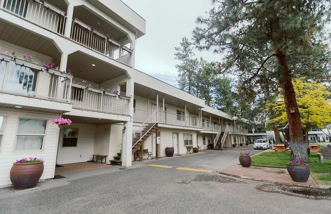 Beachside Motel-1