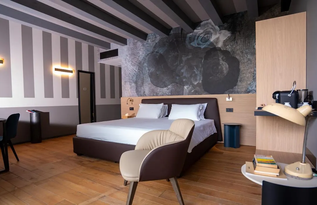 Villa Balis Crema Verona Hills-1