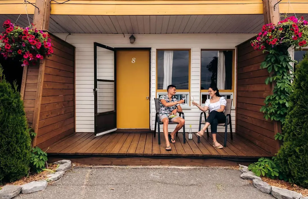 Motel Ile d'Orleans-1