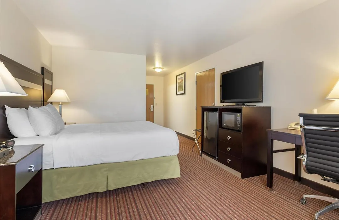 Best Western Parsons Inn-1