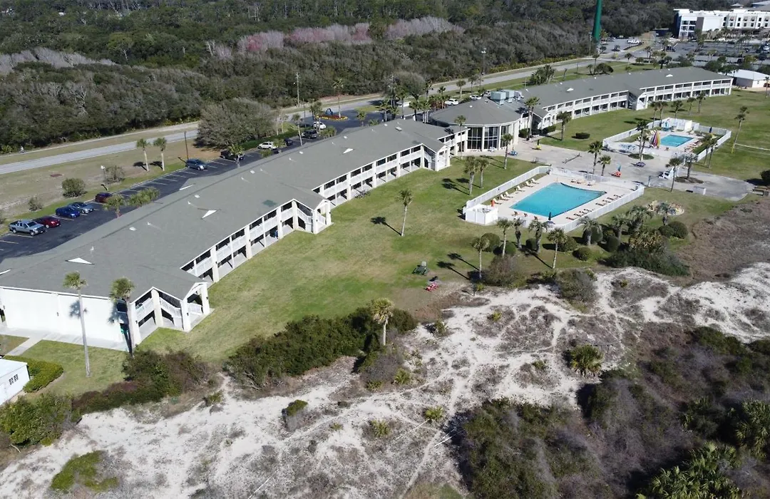 Days Inn & Suites By Wyndham Jekyll Island-1
