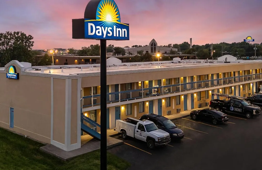 Days Inn By Wyndham Fort Wayne-1