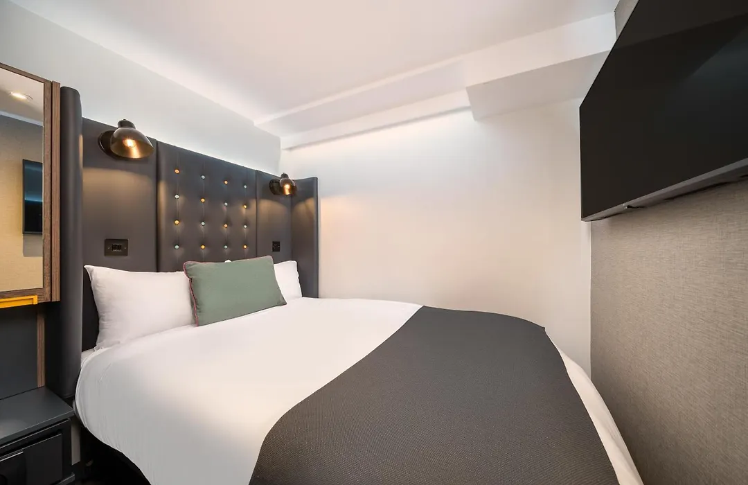 Point A Hotel London Waterloo-1