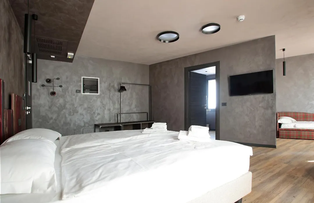 Crimea Wine Hotel-1