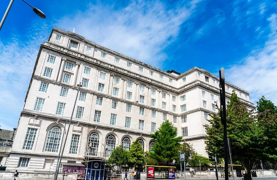 Adelphi Hotel-1