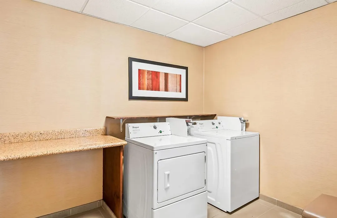 Comfort Suites Linn County Fairground And Expo-1