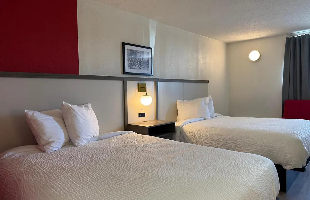 Ramada By Wyndham Lumberton Nc North-1