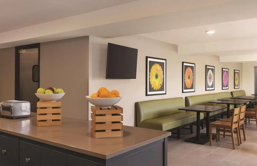 Country Inn & Suites By Radisson, Madison, Wi-1