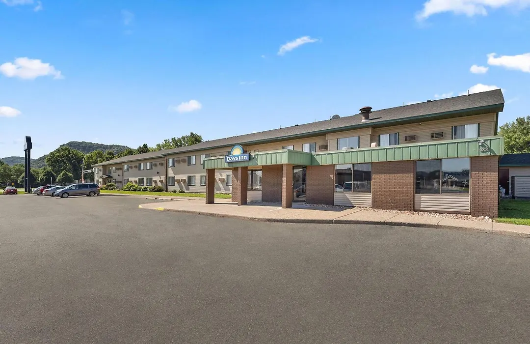 Days Inn By Wyndham Winona-1