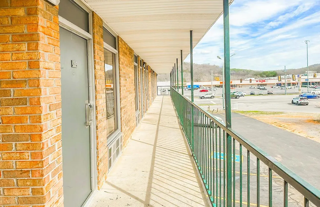 Regal Inn Guntersville Hwy 431-1