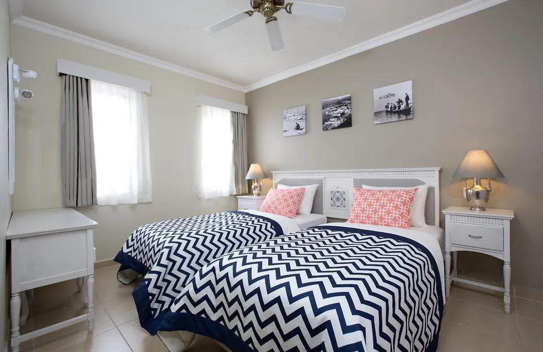 Paloma Marina Suites - Adult Only-1