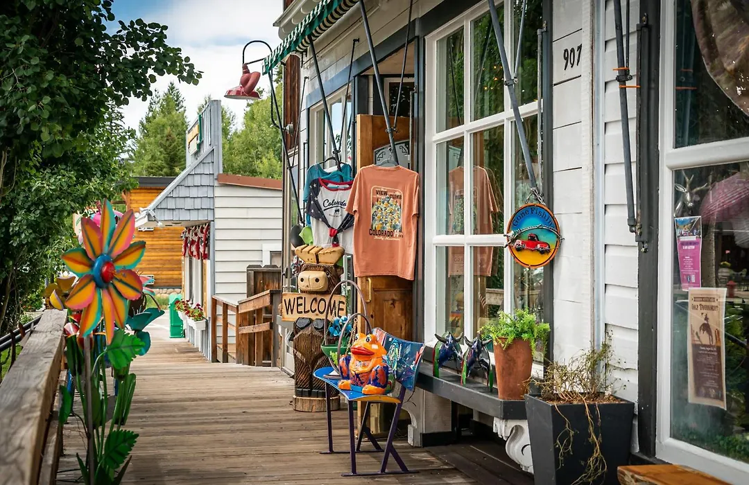 Spirit Lake Lodge-1