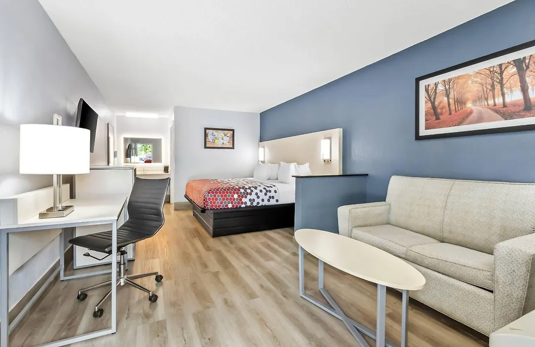 Econo Lodge Inn & Suites Cayce I-26 Airport-1