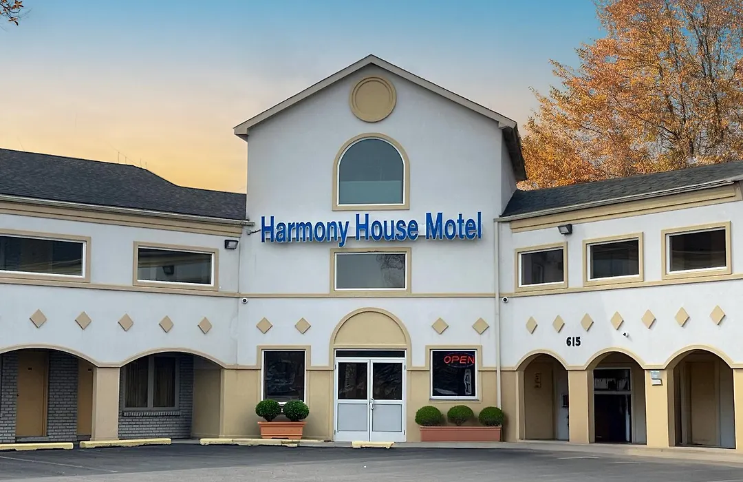 Harmony House Motel-1