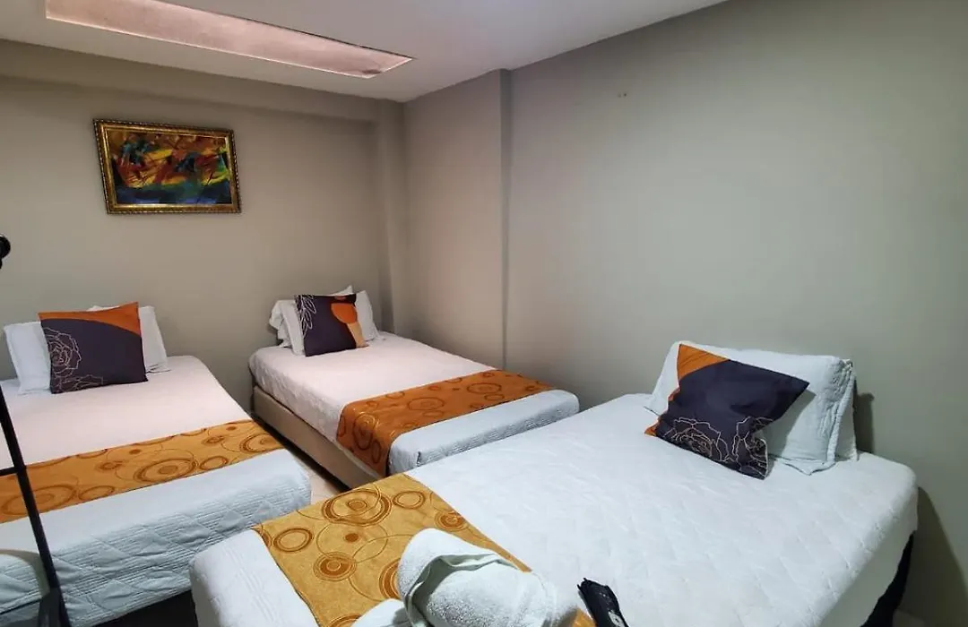 Hotel Luxem-1