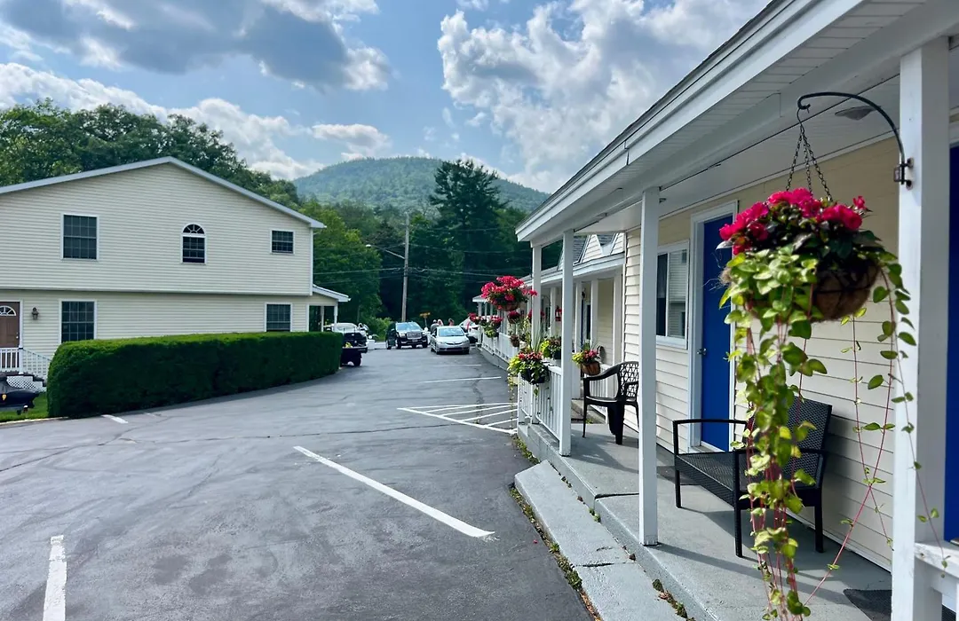 Green Acre Motel-1