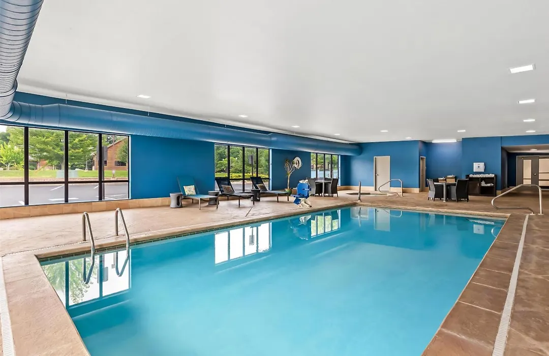 Hampton Inn & Suites Grove City-1