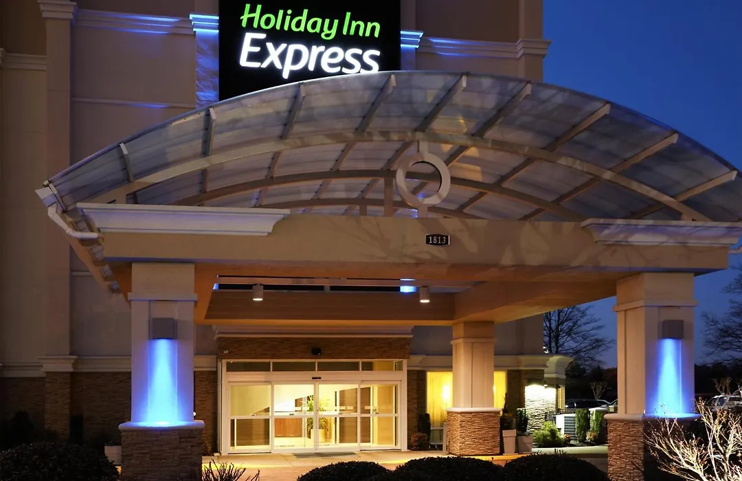 Holiday Inn Express Hotels- Hampton By Ihg-1