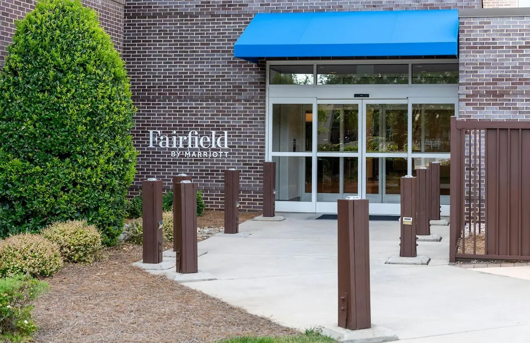 Fairfield Inn & Suites By Marriott Charlotte Airport-1