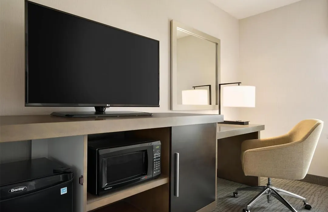 Hampton Inn & Suites Middletown-1