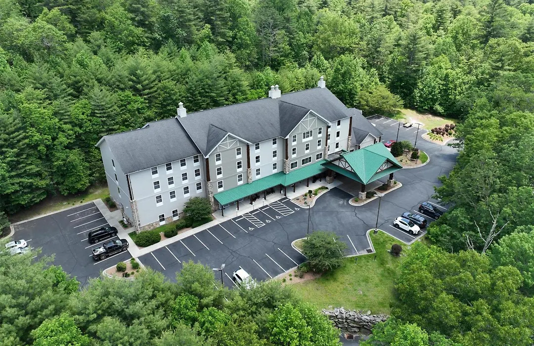 Hampton Inn & Suites Cashiers - Sapphire Valley-1