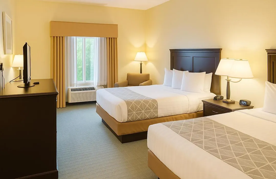 Ambassador Inn & Suites Tuscaloosa University I-20-1