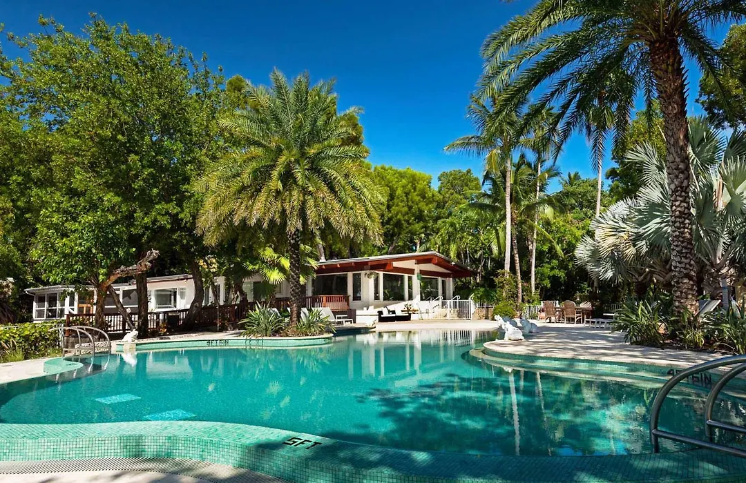 Largo Resort-1