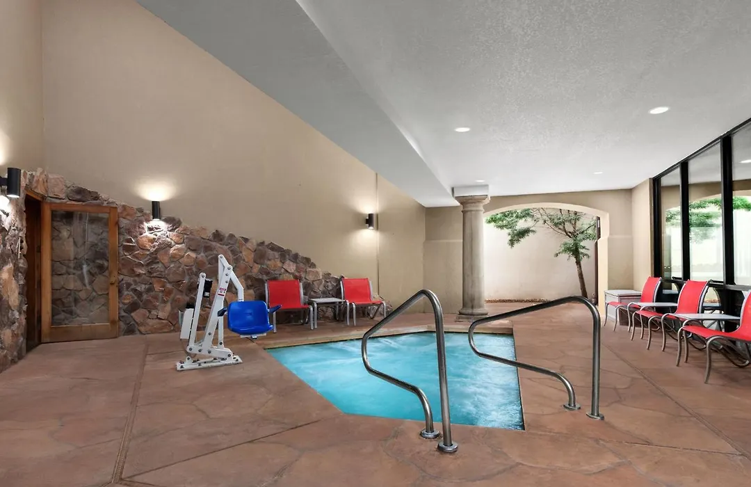 Holiday Inn Express & Suites Marina - Monterey Bay Area By Ihg-1