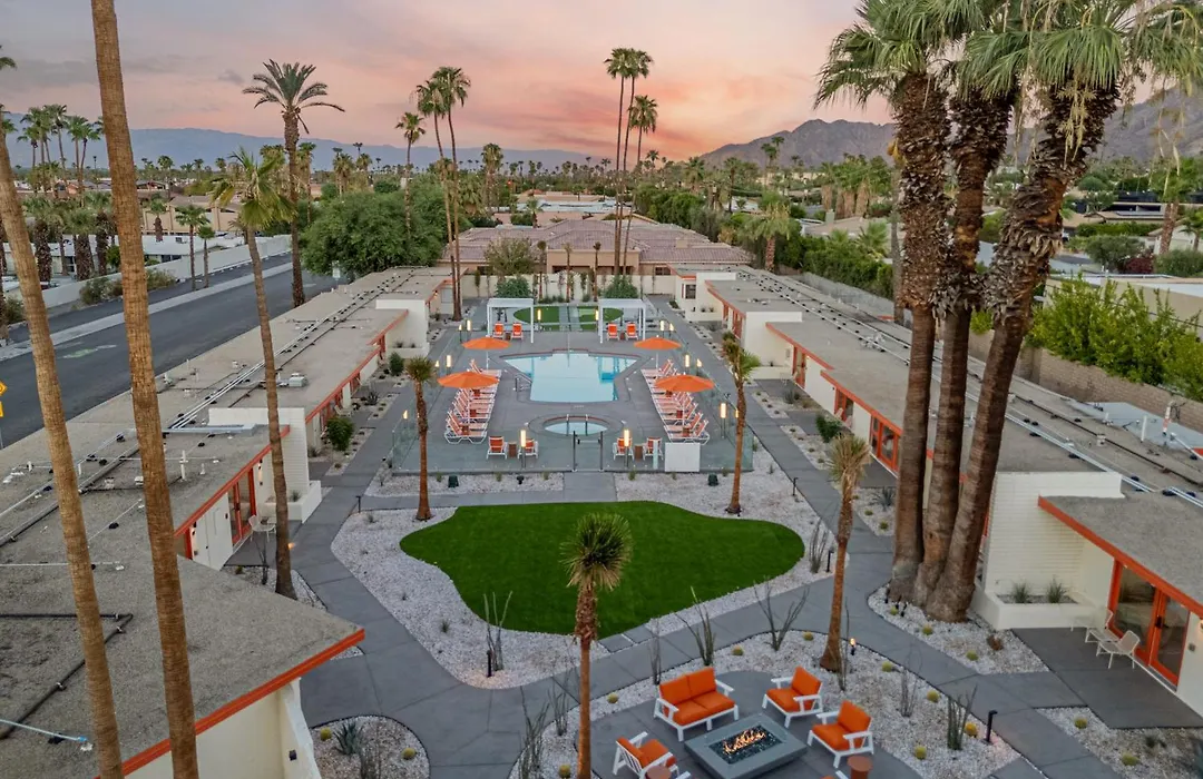 Mojave Resort - Adults Only-1