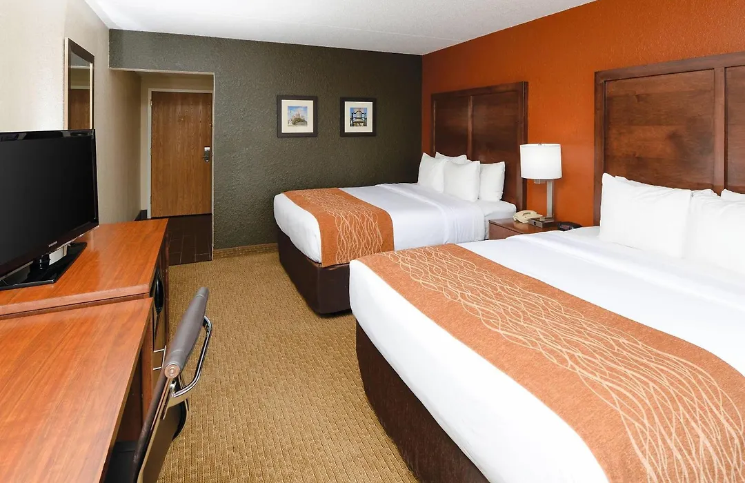 Comfort Inn & Suites Event Center-1