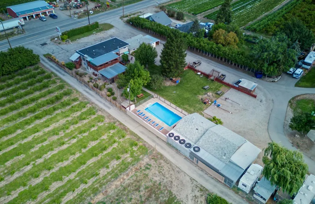 Maple Leaf Motel & Rv Park Resort-1